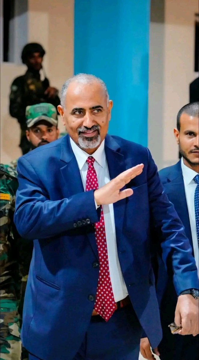 حنان با وزير tweet media
