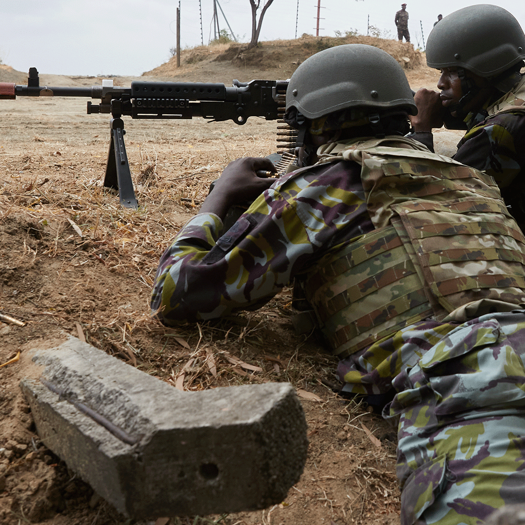 USMCFEA's tweet photo. Kenyan Marines work with U.S. Marine Corps Special Operations Command (MARSOC) operators to execute a mock amphibious assault during a Joint Combined Exchange Training (JCET) demonstration in Mombasa, Kenya.
#USMarines #MARFOREURAF #Africa #StrongerTogether #AFRICOM #MARSOC https://t.co/sOHf9tji8M