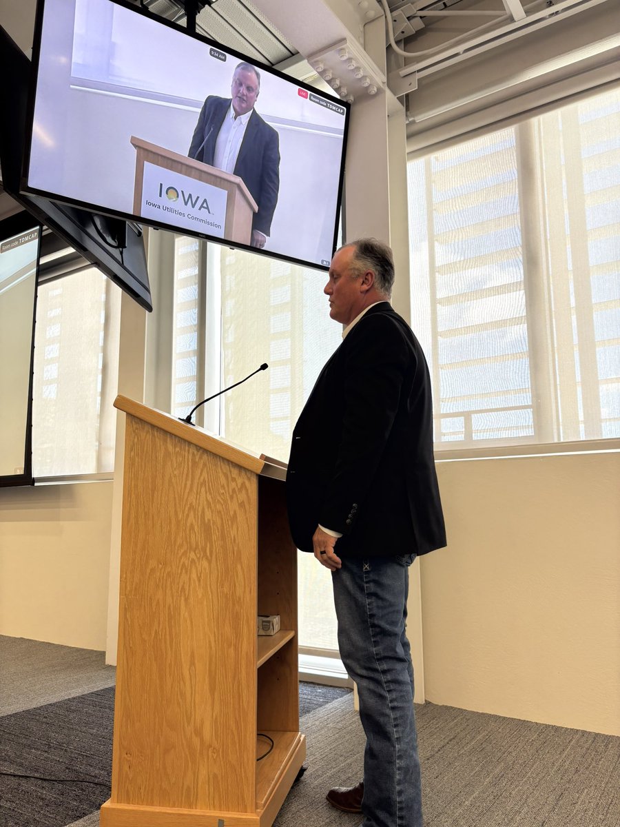 iowa_corn's tweet photo. ICGA Vice President Steve Kuiper did a great job testifying before the Iowa Utilities Commission on behalf of Iowa’s corn farmers and ethanol industry. He highlighted the benefits of the Summit pipeline project and the importance of getting the pipe in the ground 🌽 https://t.co/dtttpFTIyn