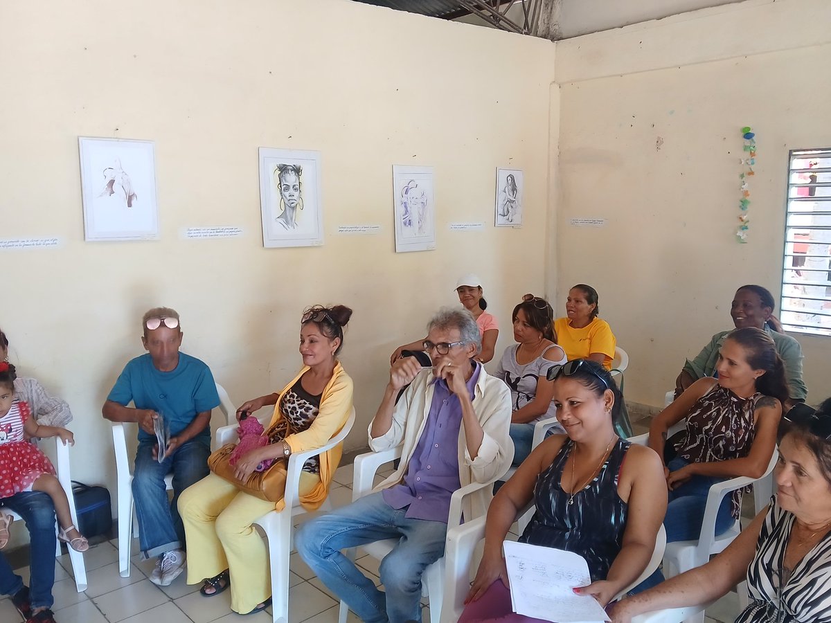 CasaPilon54874's tweet photo. En la Casa de Cultura se realizó un taller de programación cultural, donde se puntualizaron las actividades y acciones a desarrollar en las próximas jornadas.
#CasaDeCultura #MunicipioPilón https://t.co/D0RDEA1Jsp