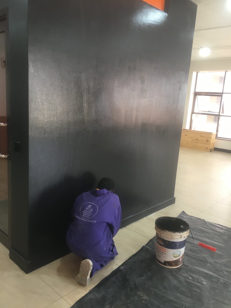 handyman254's tweet photo. Signage maintenance #nairobikenya #handymankenya https://t.co/UoHVN512RJ