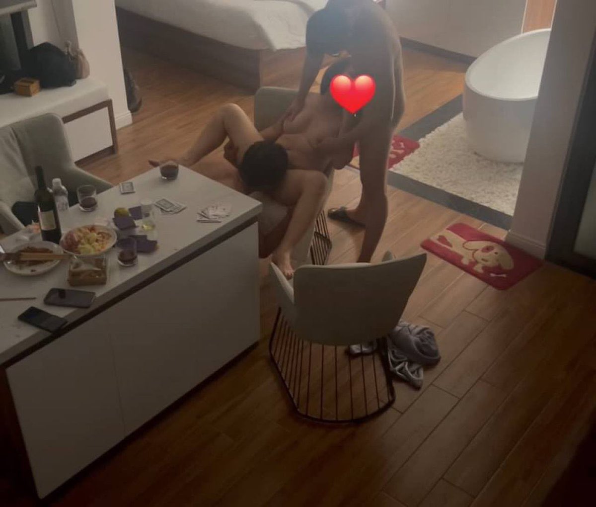 Ông hoàng & dàn harem tweet media