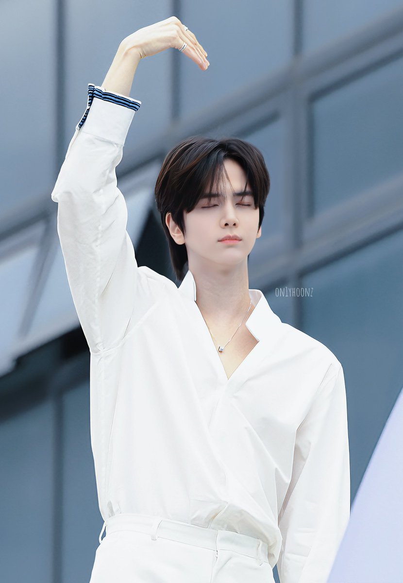 on1yhoonz's tweet photo. 260519 🤍

#영훈 #더보이즈
#YOUNGHOON #THEBOYZ https://t.co/CGorQCk8f6