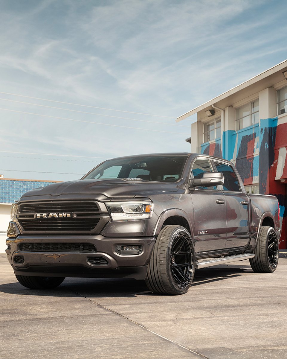 4PlayWheels's tweet photo. 4PLAYยฎ Wheels 24x12 4P55 mounted on 335/30/24 @continental_tire ๐
#4PLAYWheels #RamTrucks #DodgeRam #Ram1500 #RamLimited https://t.co/85H03DKlJM