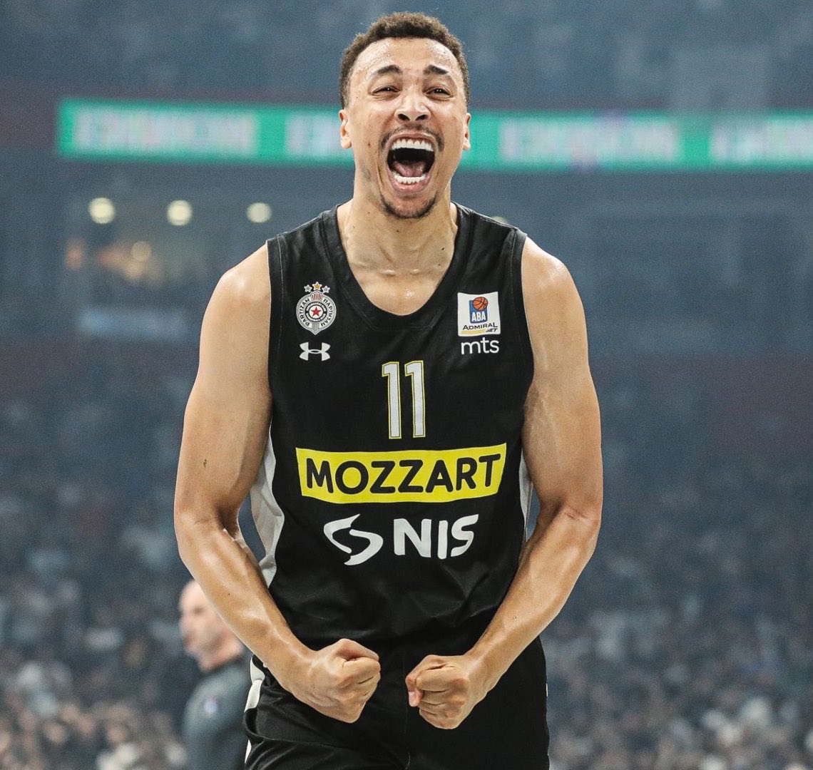 liagusic tweet media