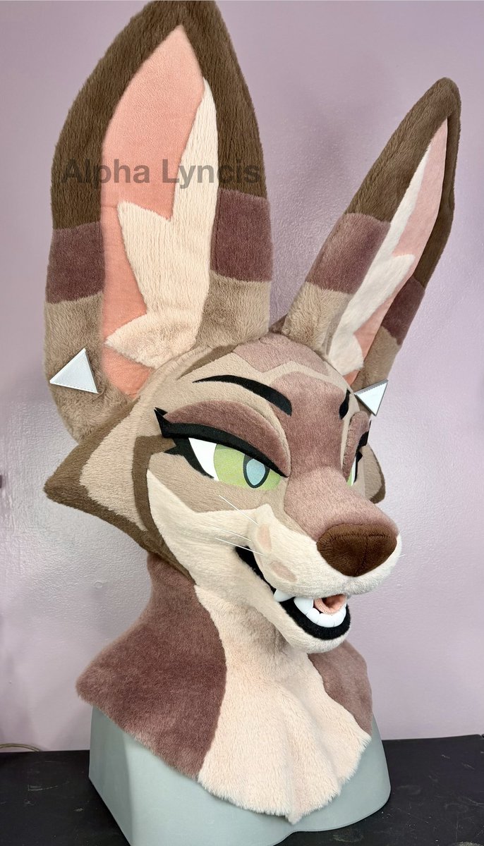 🌜Alpha Lyncis Fursuits🌛 tweet media