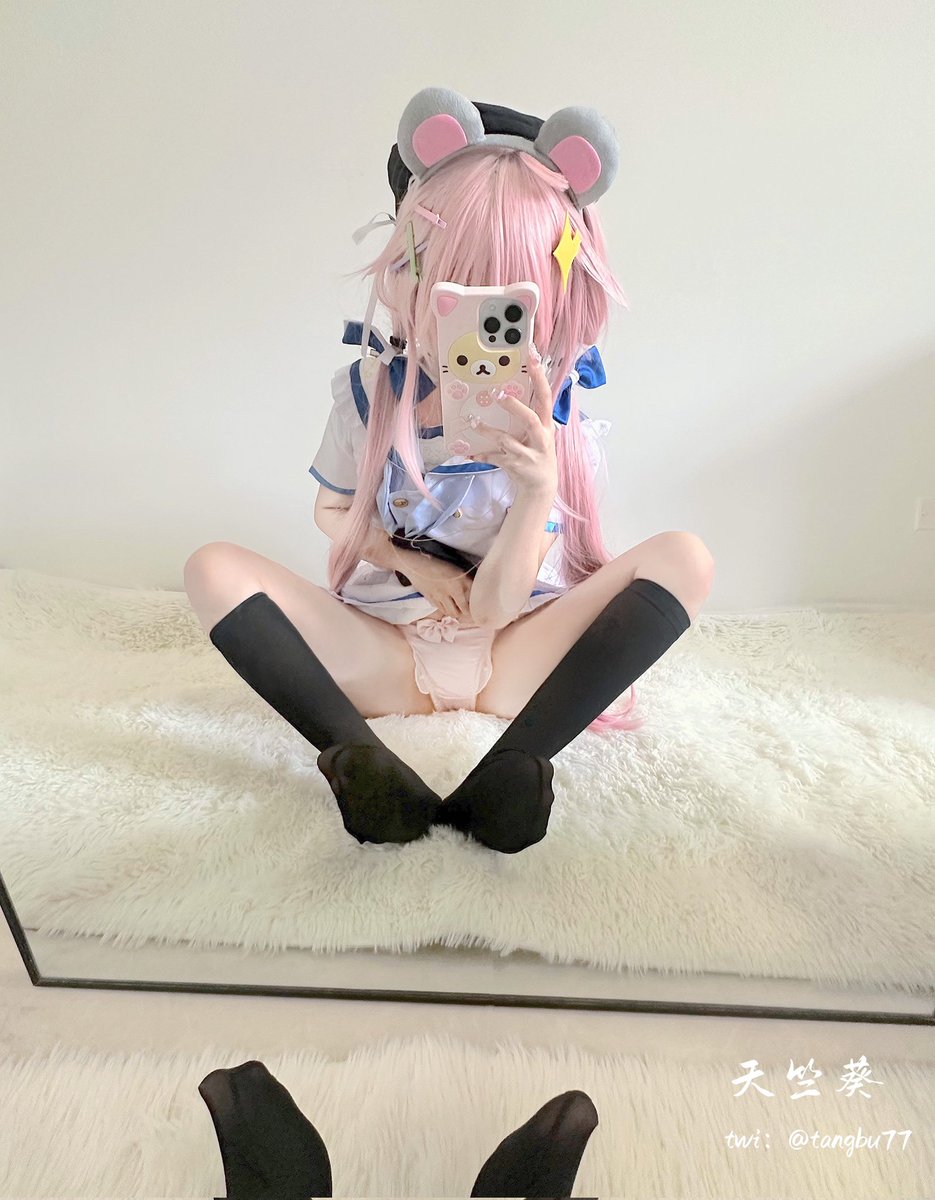 tangbu77's tweet photo. 塔菲下播以后会干嘛? https://t.co/XAAev2aaw6