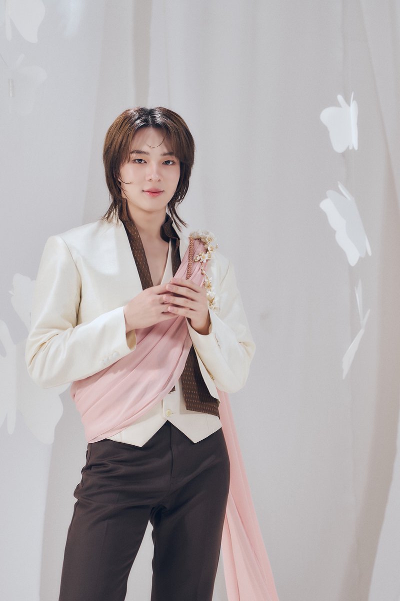 StarDelight tweet media