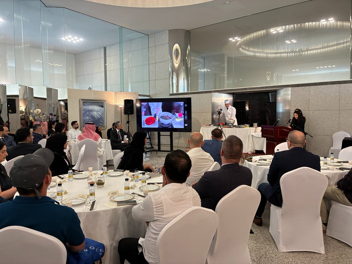 JapanEmbassyKSA's tweet photo. The Embassy of Japan hosted the Japanese Culinary Seminar, welcoming Japanese culinary professionals in Riyadh including Mr. Hashem Nagro of the Saudi Culinary Arts Commission. The seminar focused on "Dashi" (Japanese soup stock), the foundation of Japanese cuisine. https://t.co/lZvk6PrJAb