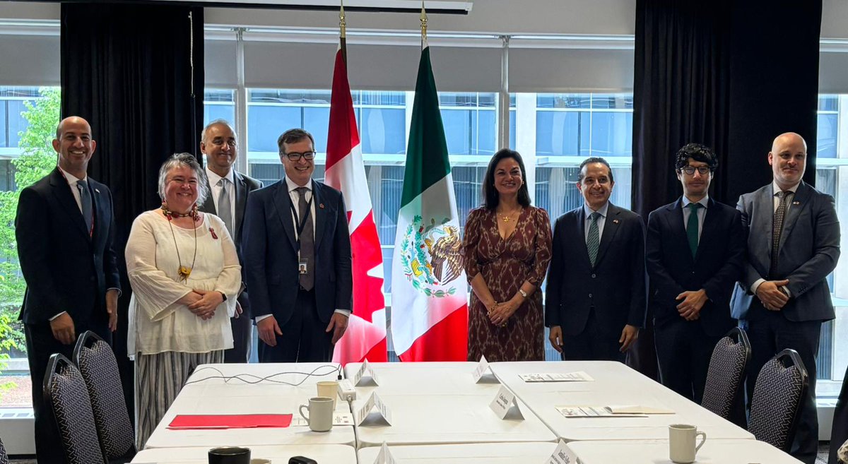 Canadá en México tweet media