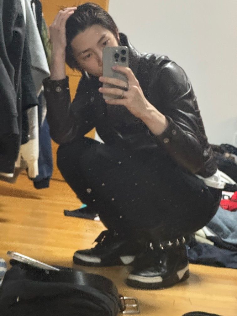 뭐적어야됨 tweet media