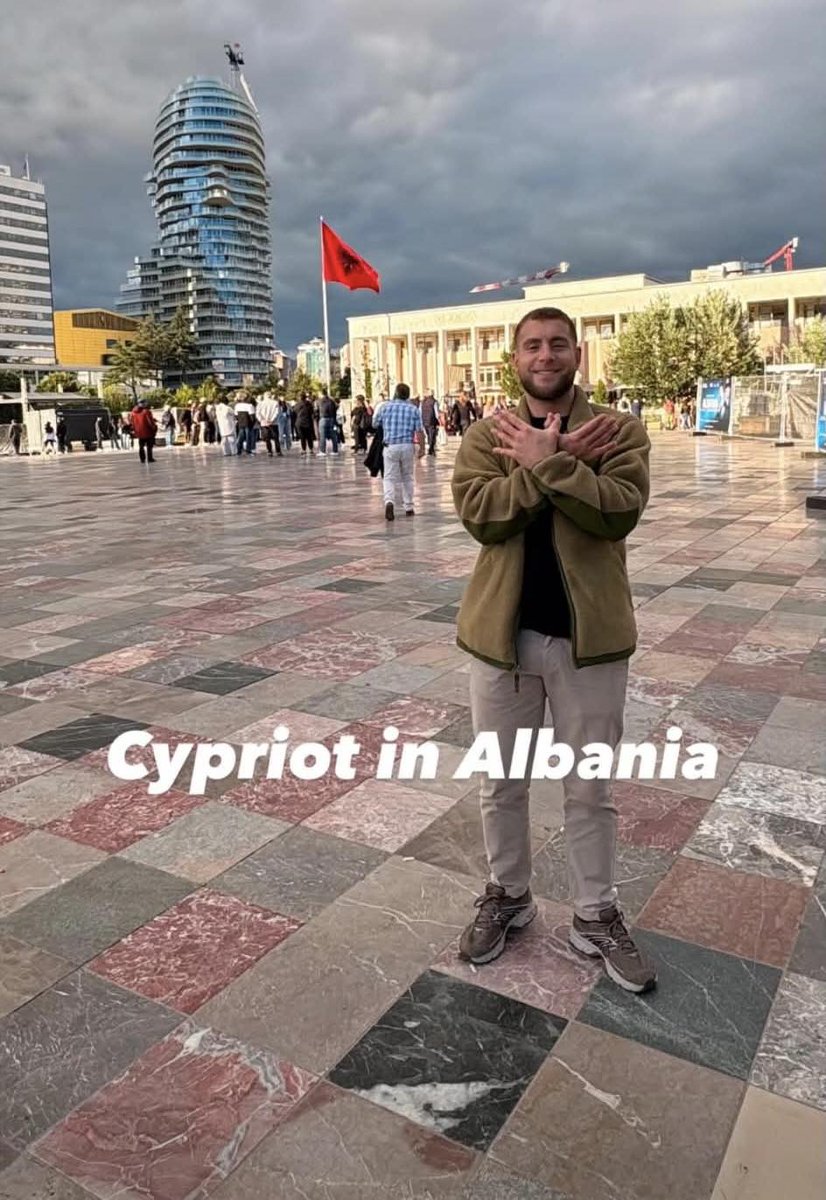 Μολών Λαβέ tweet media