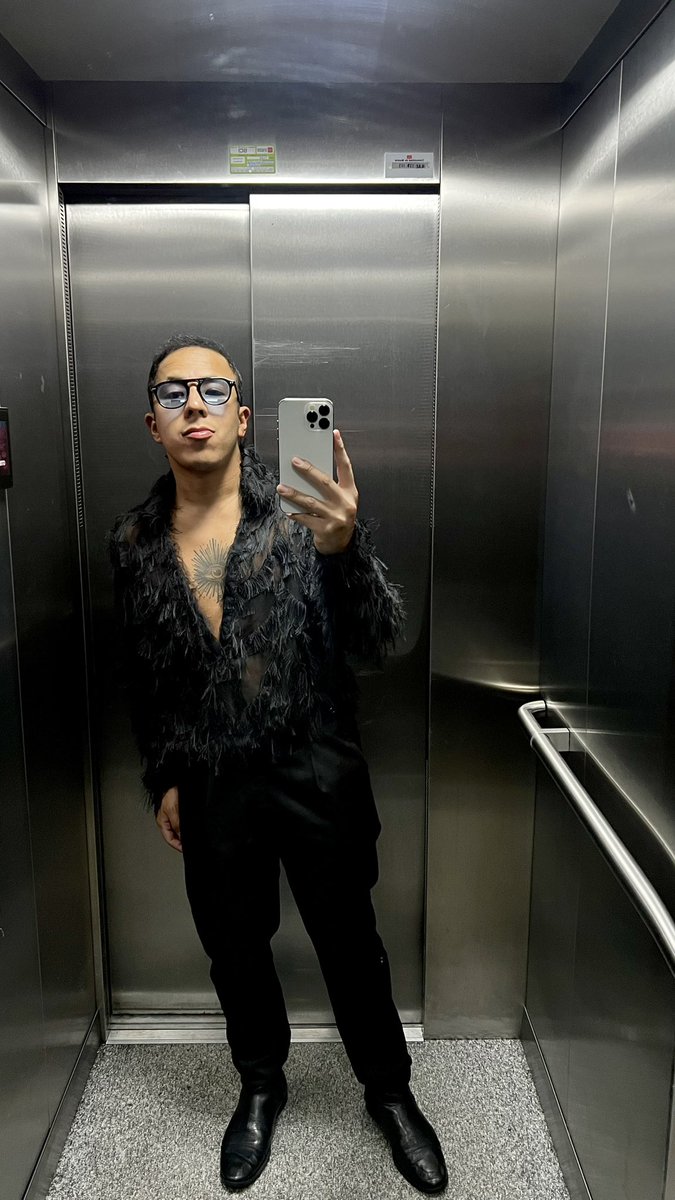 latinforyou's tweet photo. Puede ser, que la teoría cuántica te haga ver, que el tiempo y el espacio no se llevan bien… https://t.co/URjg7ALTPP