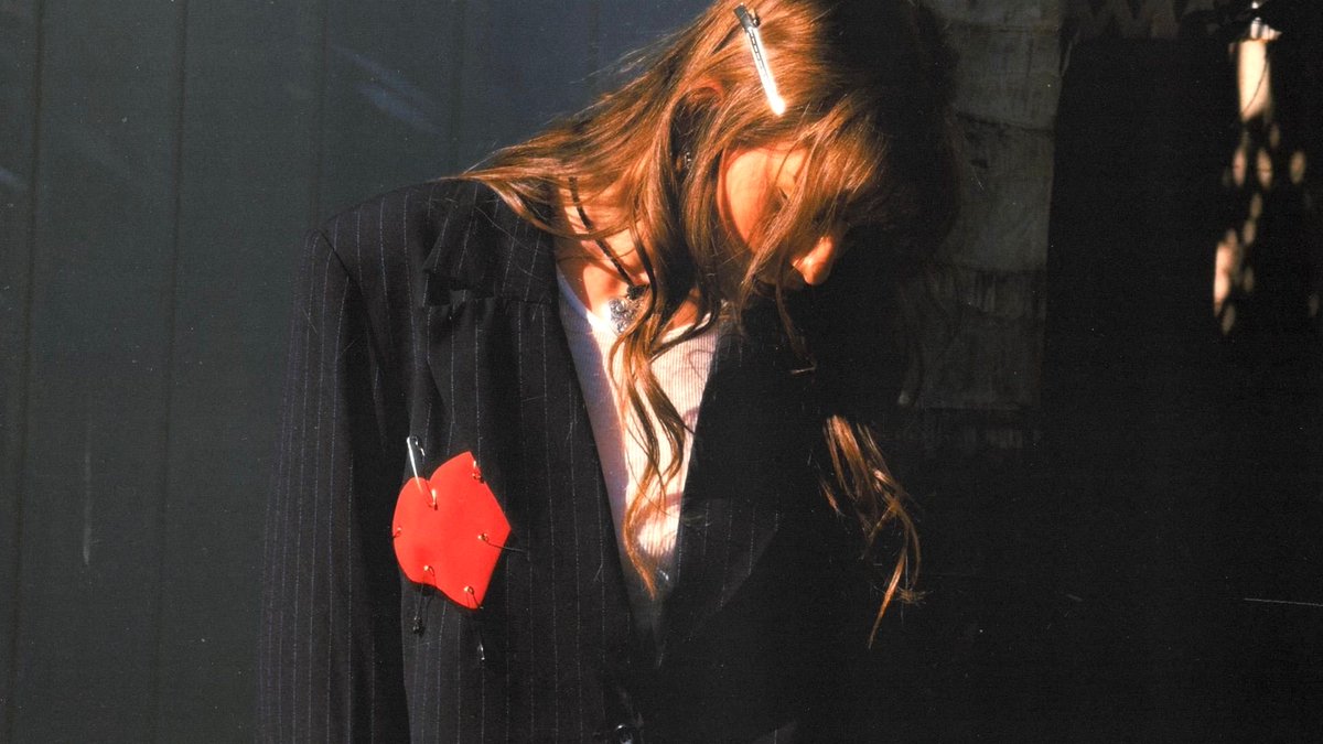 OSTONMUSIC's tweet photo. Swore you’d never do that for nobody !!!! 💔

new song tomorrow night ⭐️ https://t.co/5fKIjPfDZ6