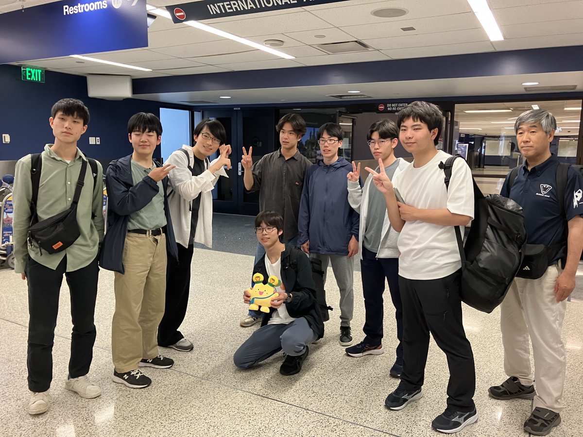 AppinKoushien's tweet photo. 【#サイエンスオリンピアド 2026】
第15回 #科学の甲子園 全国大会で総合優勝した #岡山県立岡山朝日高等学校 チームが昨日、今週末に開催される　#ScienceOlympiad に参加するため日本を出発し、今朝（日本時間）無事現地空港に到着しました💨
#アッピン も彼らの現地滞在をサポートします😃 https://t.co/UdLbNFJByF