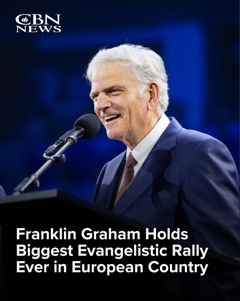 CBNNews's tweet photo. God is moving!!! Franklin Graham just held the largest evangelistic event ever in the Eastern European country of Belarus... more than 31,000 people heard the gospel, and even the overflow site was full!

FULL STORY: https://t.co/2BofQQtxeT https://t.co/m9Z6UHTN55
