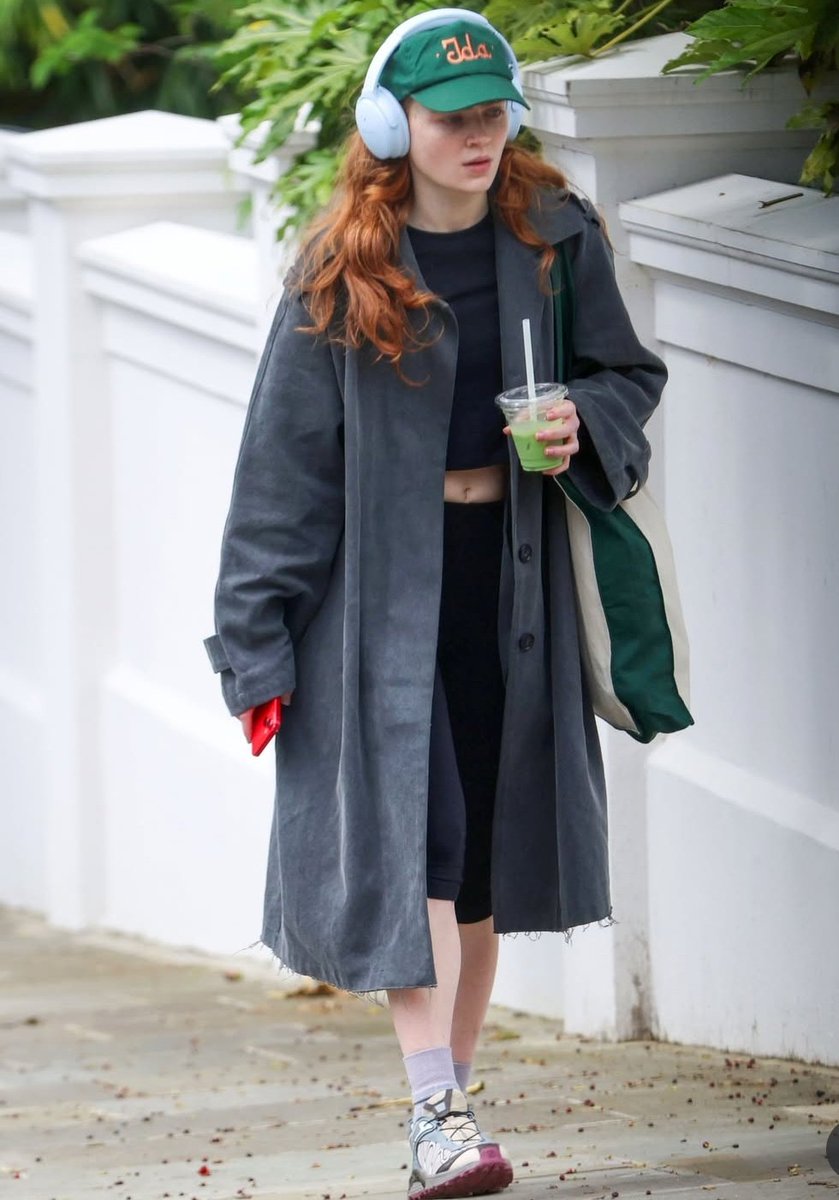 Sadie Sink Updates tweet media