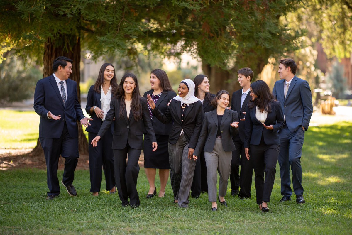 CalCourts's tweet photo. The Judicial Fellowship Program provides work experience, education, and mentorship for those exploring post-graduate career paths in public service. https://t.co/QvOiVTLiTN https://t.co/9bqxAgOhqq