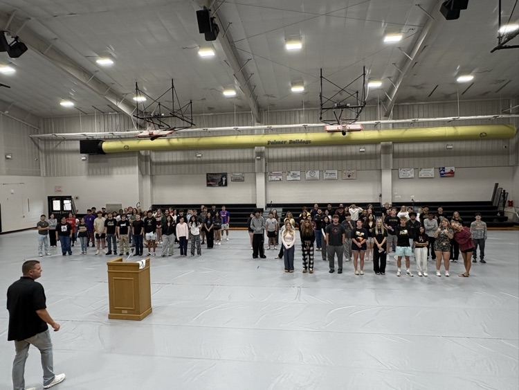 palmer_hs's tweet photo. The seniors know their places, and are ready to walk the stage tonight.  We are less than 6 hours from graduation! https://t.co/gSU3eqH0ej