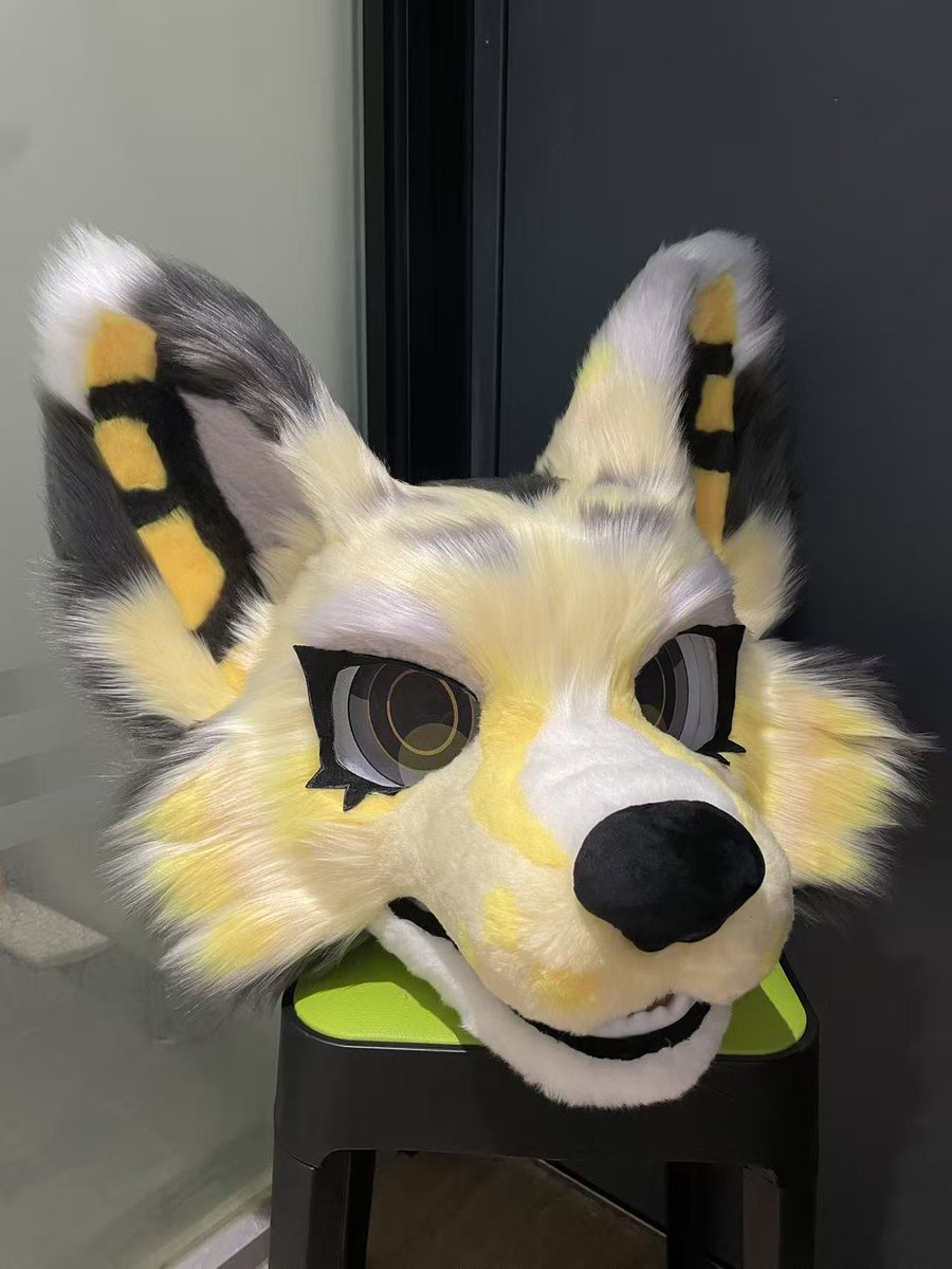 jesse_H111's tweet photo. new job! still available!
heads + paws
#fursuit #furry #furrytrade #furryart https://t.co/CskFbkVckZ