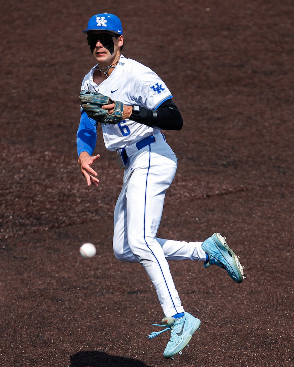 NCAA Baseball tweet media