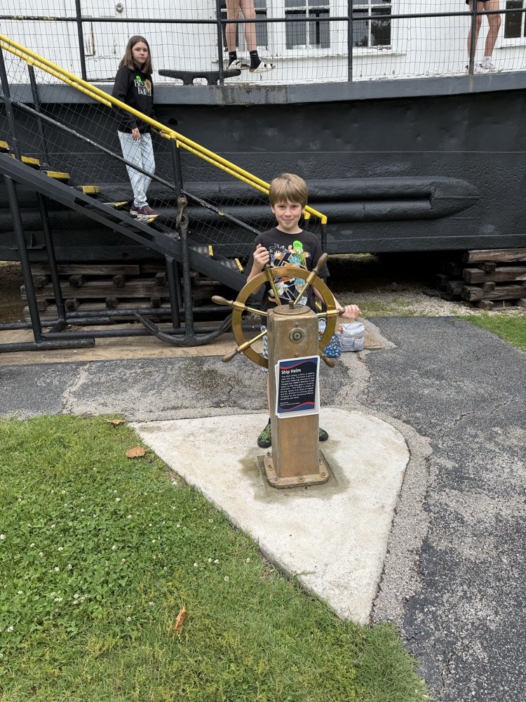 PI_MVR3's tweet photo. More pictures from the Shawnee field trip! https://t.co/lBMPlaxAt7
