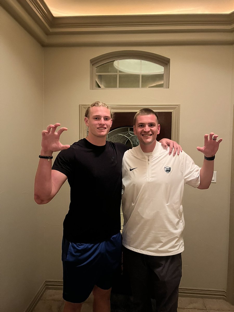 FinnWalker8808's tweet photo. Thanks for coming by the crib @CoachCarsonHall getting close to OV time! @BUFootball #SICEM 🐻 https://t.co/Bjiz2cDhzC