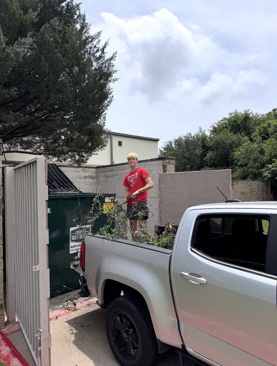 MBHSBroncos's tweet photo. 📍 St. Gabriel’s Catholic Church

Our Broncos traded game-day reps for service projects—cleaning pews, trimming trees, and helping keep St. Gabriel’s looking its best from the inside out.
#BroncoDay | @McKISDAth https://t.co/TzQ0Pbrwo9