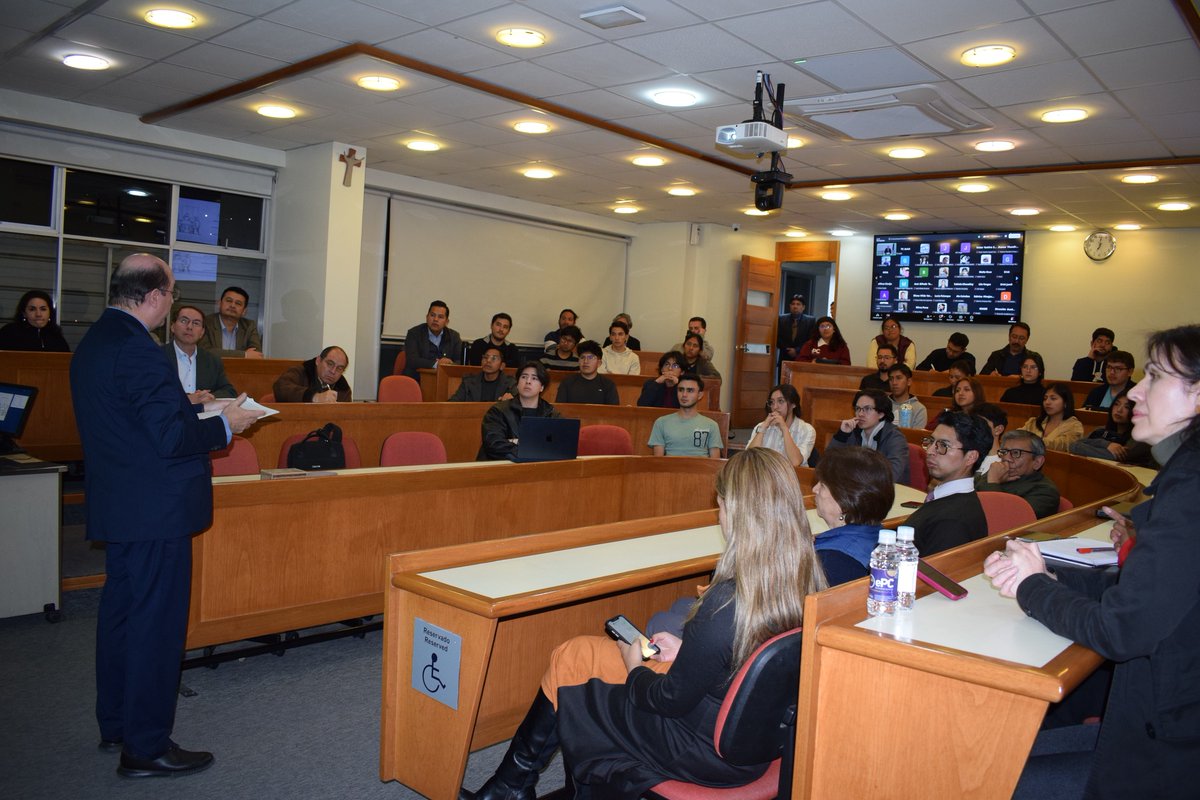 ePC_UCB's tweet photo. ✨ Como parte del ciclo de "Reflexiones UCB–ePC", vivimos el encuentro “Éxito, Dinero y Sentido” junto al P. Dr. Manuel Hurtado Durán SJ.

Un espacio para reflexionar sobre liderazgo, negocios y sentido humano. 🌱

#60AniversarioUCB #ePCBusinessSchool https://t.co/K8XDykyJtp