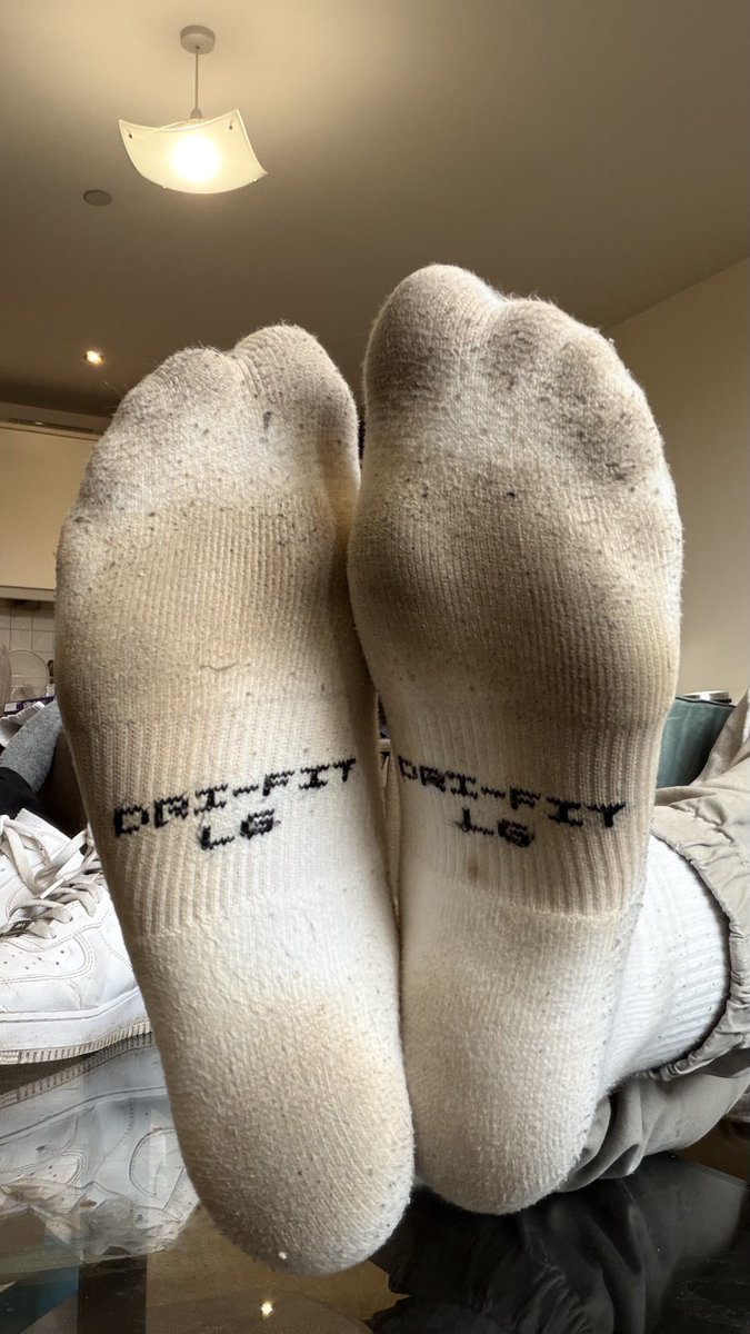 NE_Socks (6.1k) tweet media
