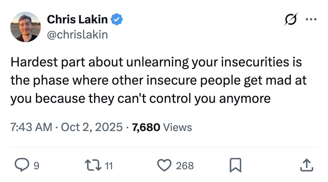 Chris Lakin tweet media