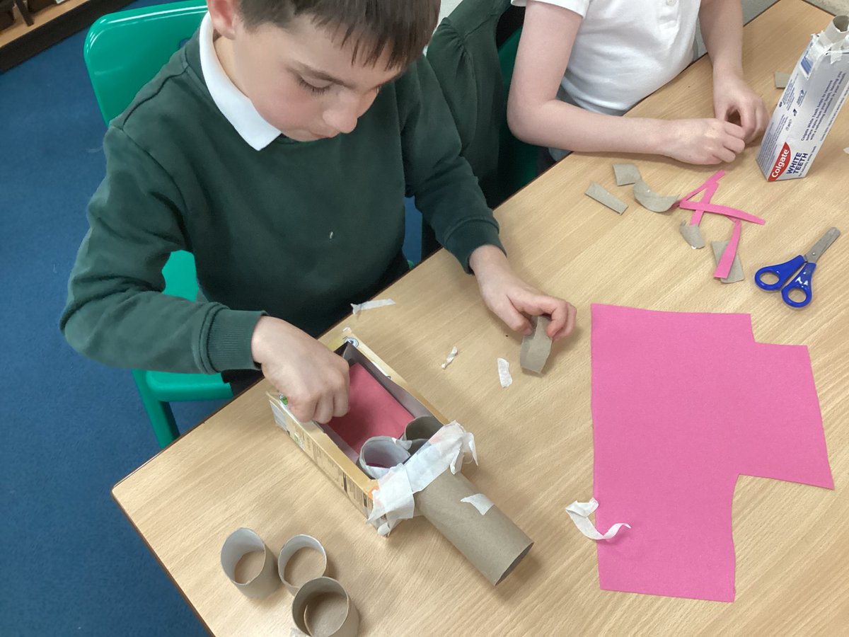 The Gates Primary - Robins Class Page tweet media