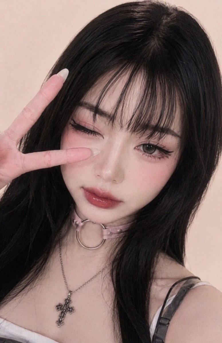 ✧˚ · . tweet media