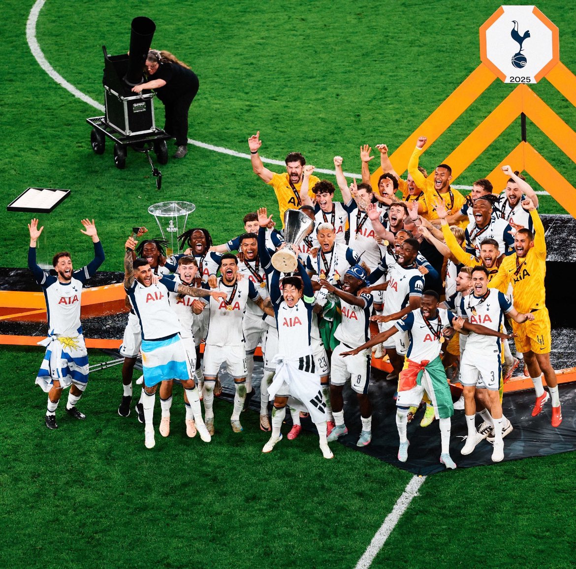 Hotspur Lane tweet media