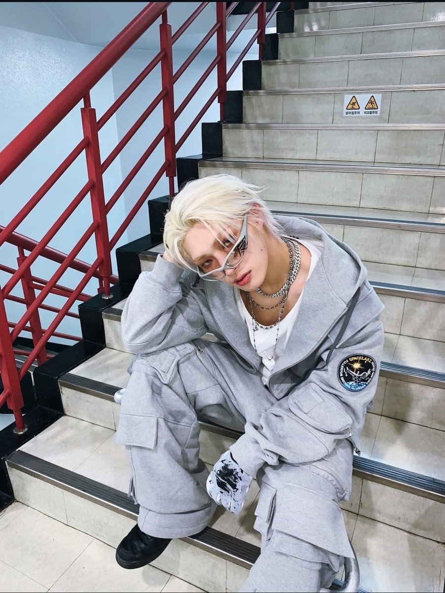 ── 𝗬𝗨𝗧𝗢. tweet media