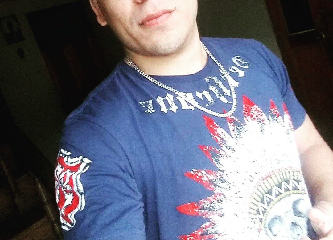 Sebastianlebh's tweet photo. Alguien sola ? #single #soltero # https://t.co/fUczd9t2cO