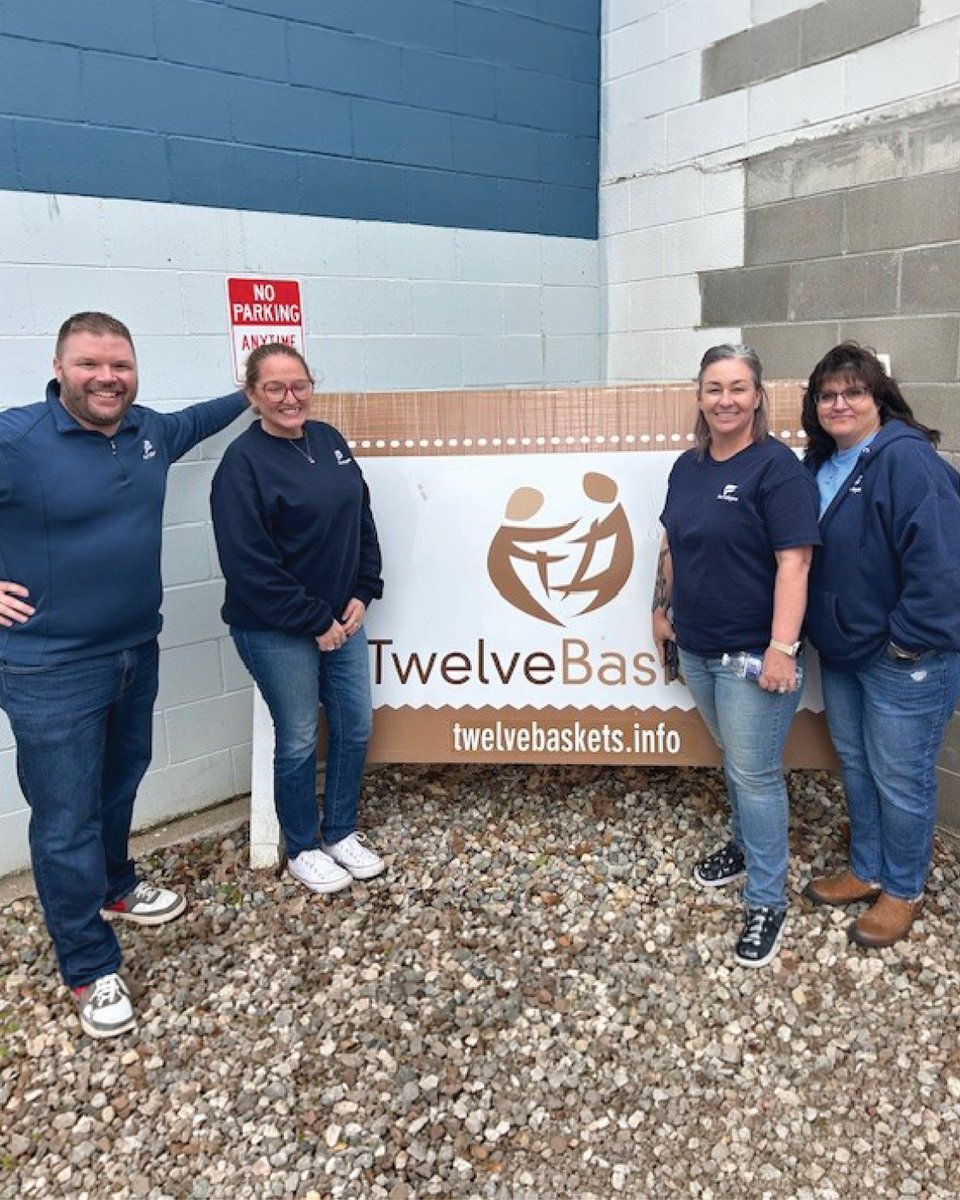 Ferrellgas's tweet photo. Giving back to the communities we serve is something our teams take pride in every day. Recently, Ferrellgas team members volunteered at Twelve Baskets Food Pantry in Portage, Michigan, helping support families and neighbors in need. #PortageMichigan #FuelLifeSimply https://t.co/bhhLGT1pAW