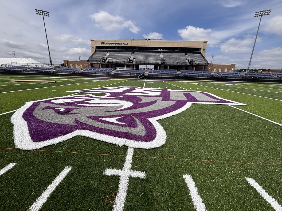 USF Cougars tweet media
