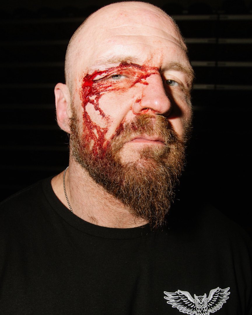 Survive world-war. ✇ NOT @JonMoxley tweet media