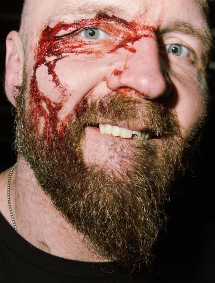 Survive world-war. ✇ NOT @JonMoxley tweet media