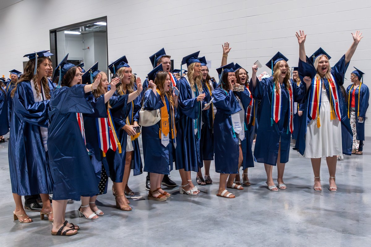 NWTC's tweet photo. Congrats to our newest NWTC grads! We’re still feeling the energy from last night’s Green Bay commencement ceremony. 🩵

Check out some of the graduation highlights and stay tuned for the full photo album! 📸✨

#NWTC #NWTCgrad #NWTCproud https://t.co/zyire1Bnmc