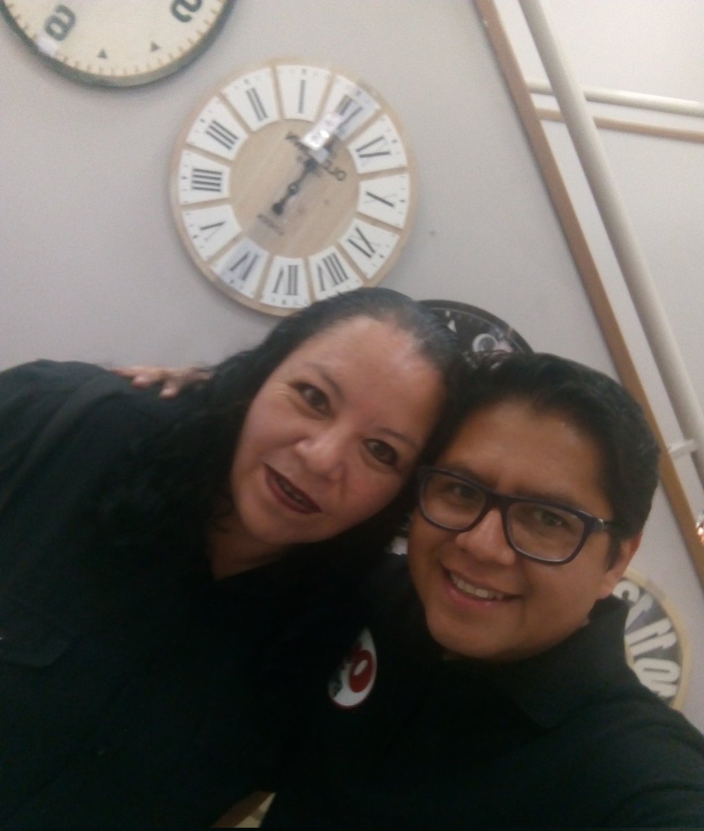 Patito3752's tweet photo. @Albert_locutor Muchas felicidades en este día de tu cumpleaños que cumplas muchos más años eres la persona más especial que he conocido y te extraño ojalá y algún día te vuelva a ver siempre te llevo en mi corazón  gracias por existir https://t.co/Zo9e305KkG