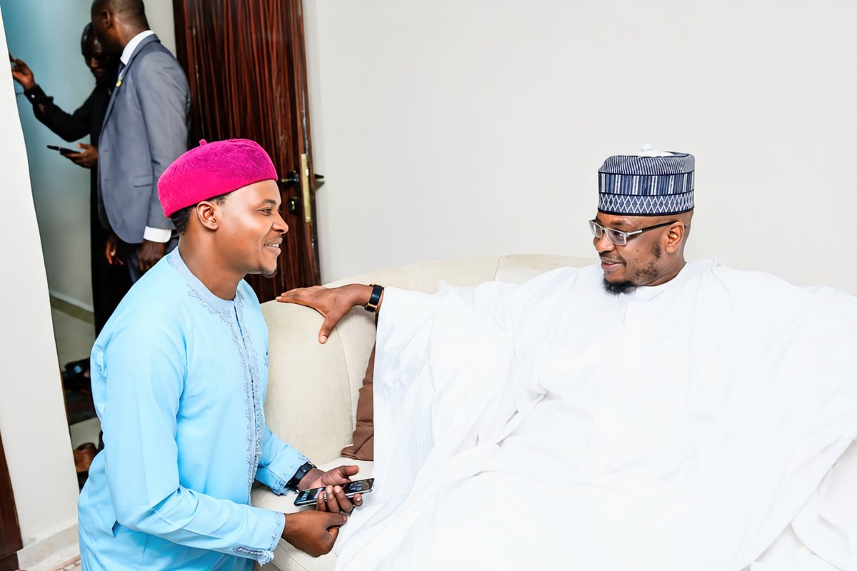 KingHamzat's tweet photo. Jakoranmu abun alfaharinmu. Farincikin Gwambawa, zabin al-umman Jahar Gombe. His Excellency @ProfIsaPantami CON (Majidadin Daulan Usmaniyya). Yadda kadama haka zamusha Insha Allahu. 

Fagacin Doma... ✍️
Dan Amanan (Majidadin Daulan Usmaniyya) https://t.co/PSQRDOcJ3B