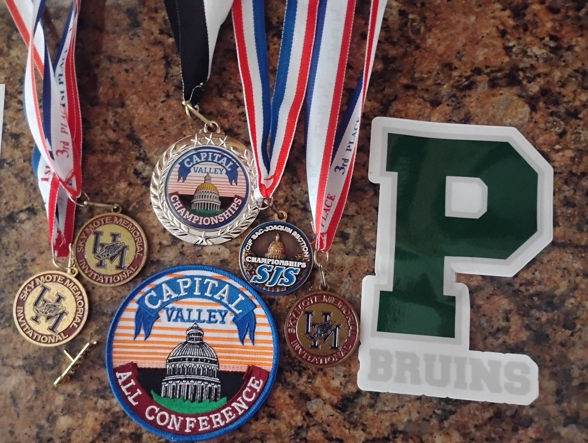 braysentapp55's tweet photo. Honored to receive a Captains pin, multiple medals, and All-Conference honors! Thank you to my coaches for coming together and selecting me for the Pondo Pride Plaque, representing pondo spirit! Looking forward to the opportunity to compete in college! https://t.co/35JzitX7Ev