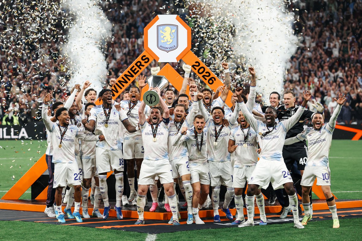 AVFCStatto's tweet photo. To all of the opposition fans and trolls in my mentions for the last three years, this one is for you.........

Warra trophy 🏆

#AVFC https://t.co/2AZHkamDCY