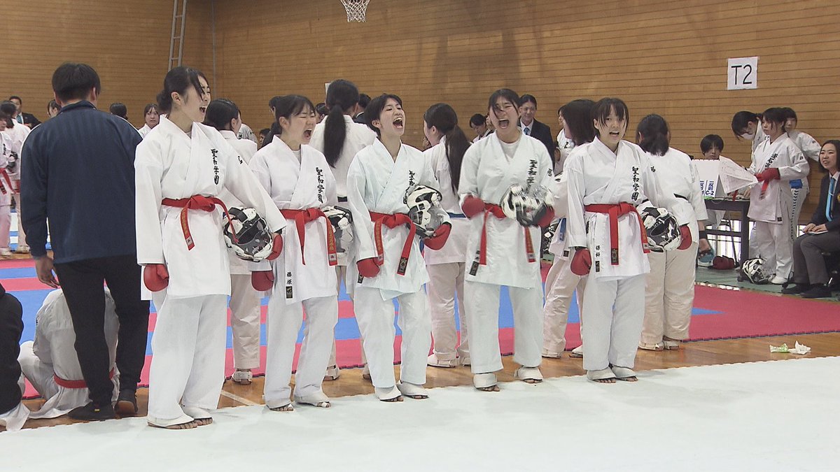 olemoolemo's tweet photo. 今週土曜は「めざせ！頂点」🔥
5/23の放送では、聖和学園高校 女子空手道部をご紹介🥋 創部19年目ながら全国大会常連の同部。今年は新たに1年生6人が入部。日本一を目指し春季強化合宿に参加、熱戦を繰り広げます🤝🏻🔥 khbにて9：30より！📺 https://t.co/mGpzuhlFbQ