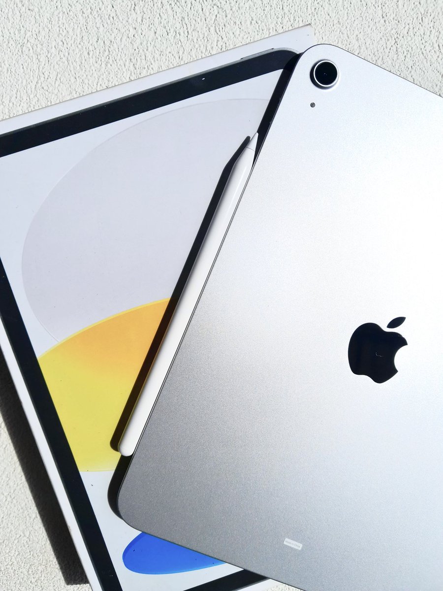 skinlovelies's tweet photo. Hampir setahun pakai Ipad A16 yang chipsetnya setara Iphone 15 ini, ternyata memang worth to buy sih. https://t.co/Oiy3ZjLFhI
