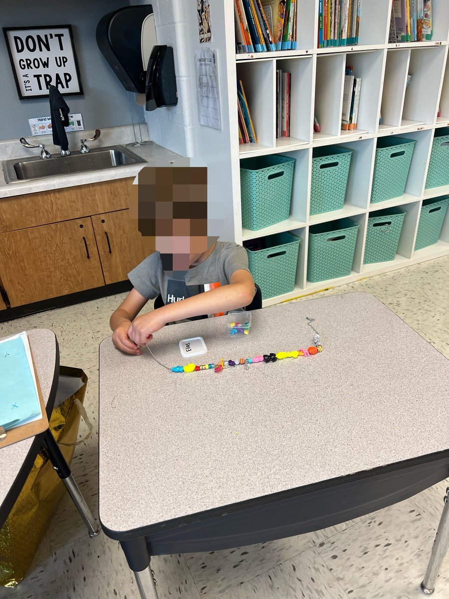 SCEThies's tweet photo. We added our last iReady beads to our necklaces! Each bead represents a weekly minutes goal we met or a lesson passed! 👏🏼 #SCEsoars https://t.co/JV8wPor2uq