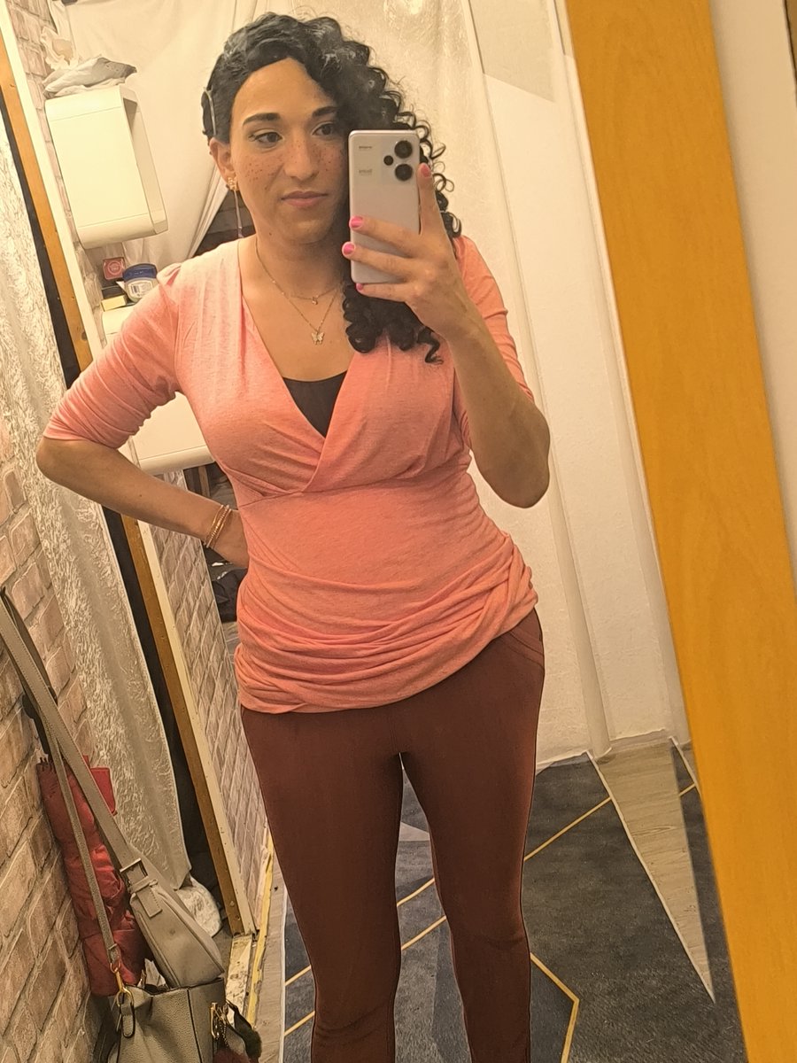 Mandy Nova tweet media