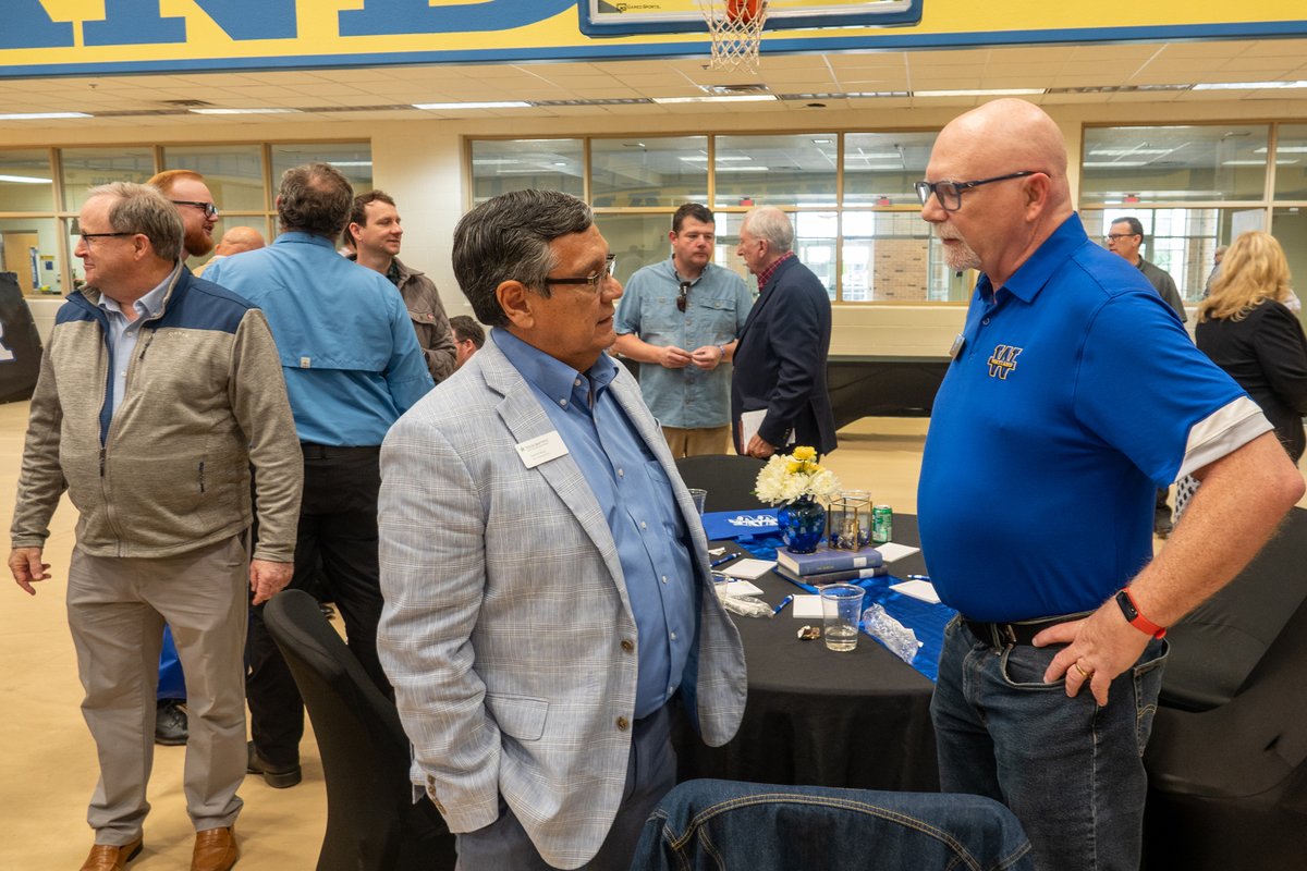 TexasBaptists's tweet photo. Following the Executive Board meeting, we joined pastor's in the area for a Pastor's Luncheon to fellowship and celebrate all that God is doing through the #TexasBaptists family!

Thank you, Wayland Baptist University, for graciously hosting us! https://t.co/8Wy2BxADqa